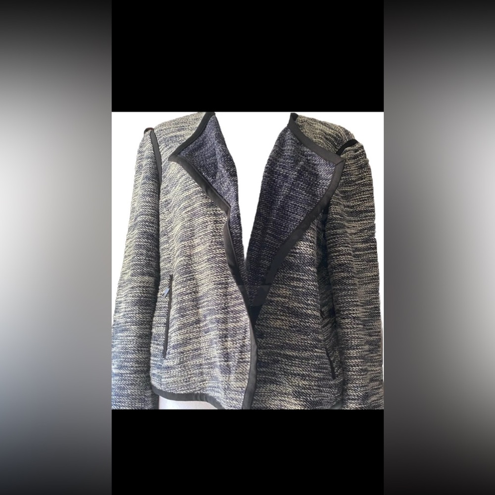 Ann Taylor‎ M Open Cardigan